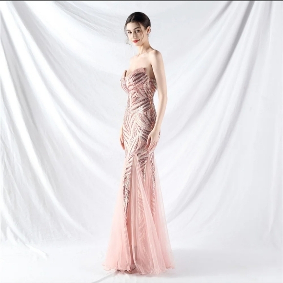 Pink, Striped Print,  Backless,  Sleeveless,  Contrast Sequined Mermaid … - Picture 8 of 16